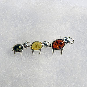 Broche trio d'lphants - bijou ambre et argent